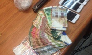 موقع يافا اليوم  - الشرطة: تمديد إعتقال 24 عربيًا يافاويًا بشبهة تجارة المخدرات والسرقة
