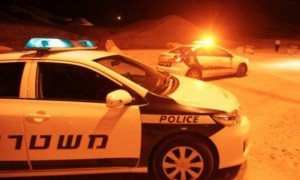 موقع يافا اليوم  - شبهات لعمليّة طعن في نهاريا: إصابة شرطي بجروح متوسطة وفرار المشتبه