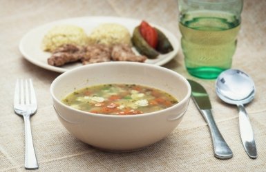 موقع يافا اليوم  - شوربة الخضار مع الأرز.. لذيذة في الشتاء