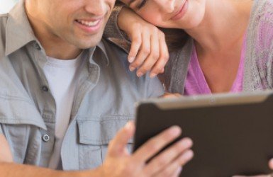 موقع يافا اليوم  - حواء: إليك 5 خطوات تتعرفين بها الى خطيبك بصورة أفضل